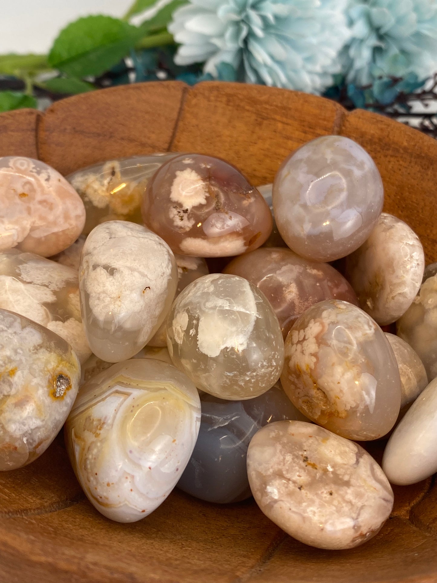 Trommelstein aus Blumenachat