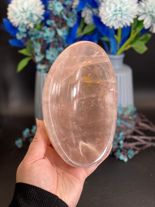 Schale aus Rosenquarz (K112)