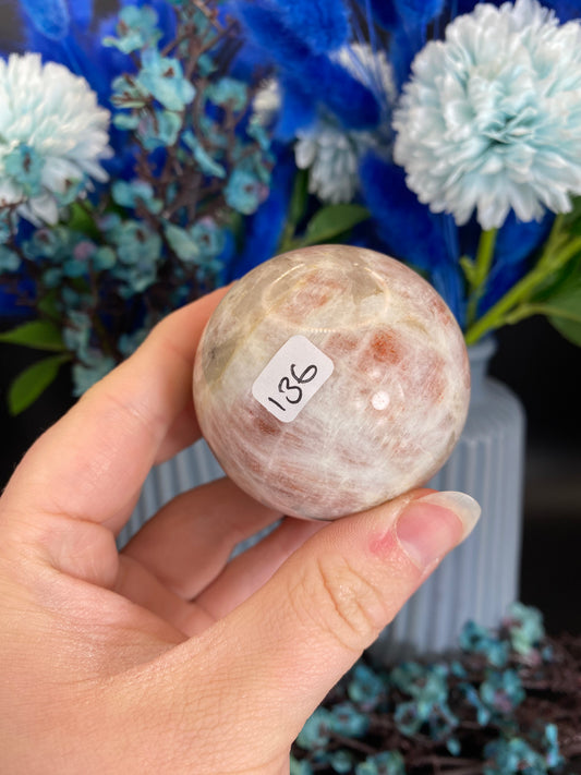 Kugel aus Sonnenstein (I36)