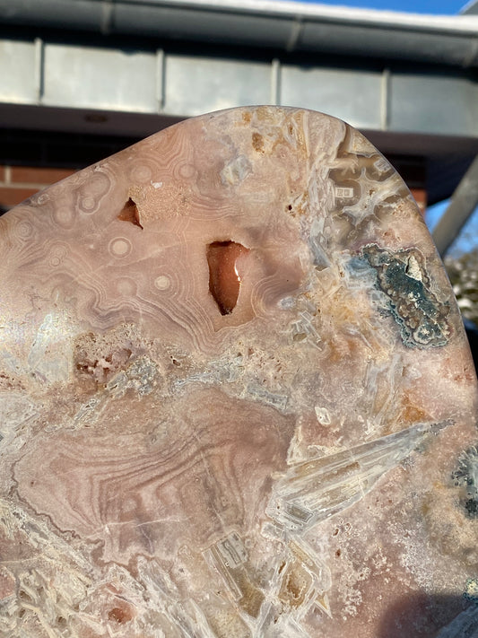 Scheibe aus "Pink Amethyst" (Handelsname)