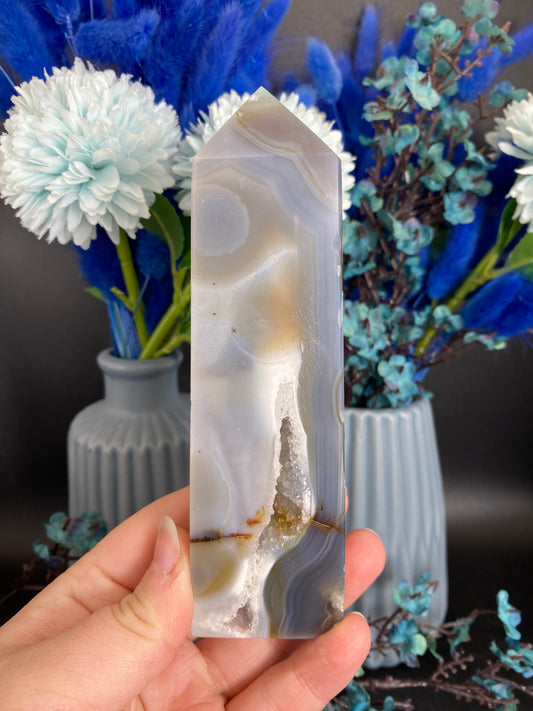 Turm aus Achat (M18)