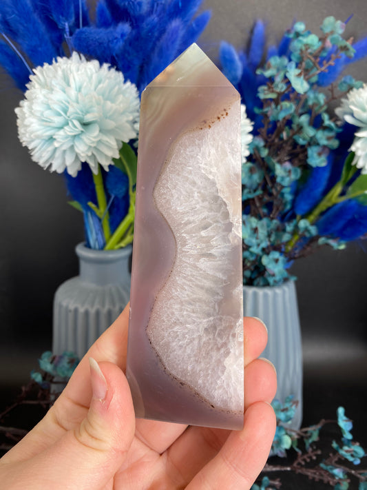 Turm aus Achat (X13)