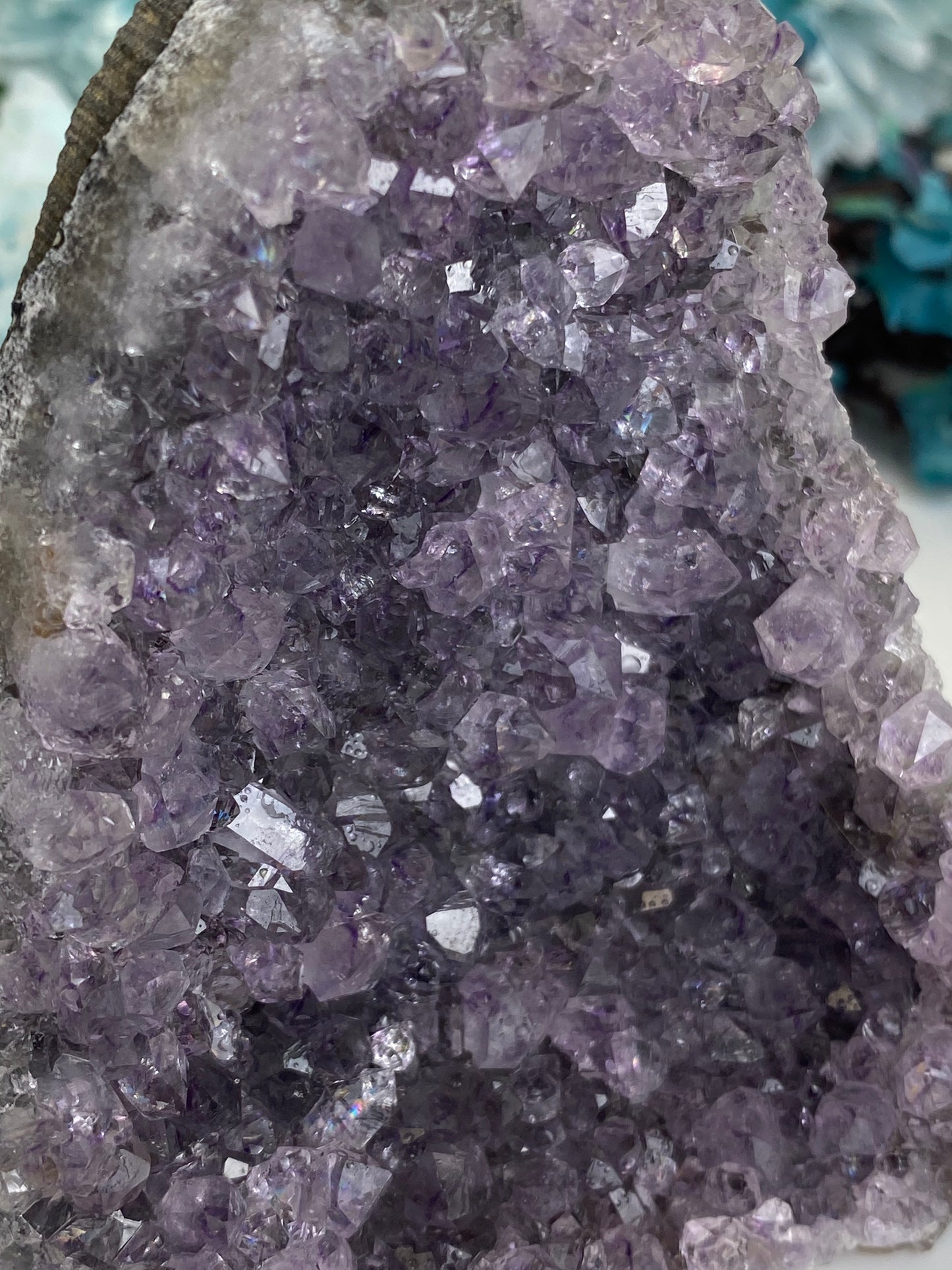 Amethyst Cut Base (D21)