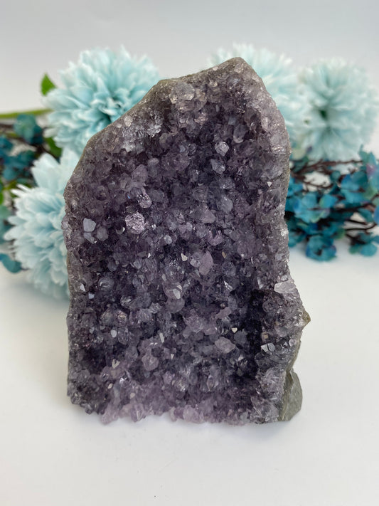 Amethyst Cut Base (A19)