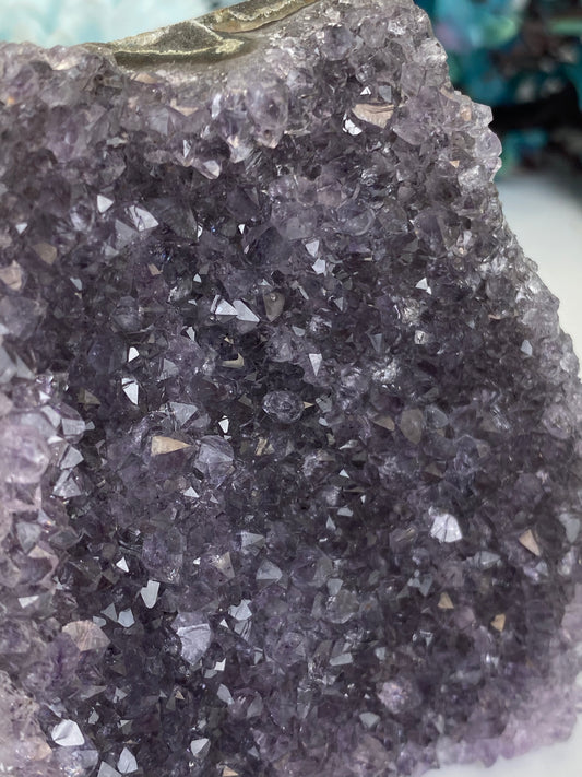 Amethyst Cut Base (W19)