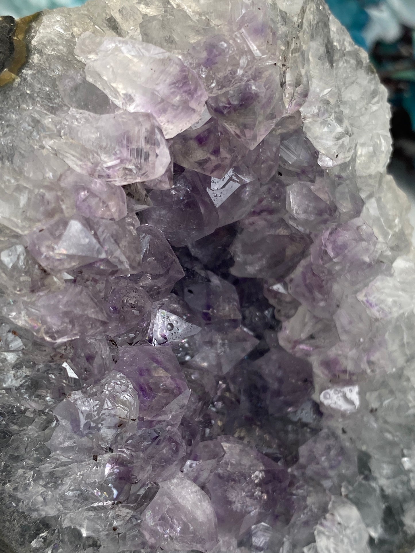 Amethyst Cut Base (E25)