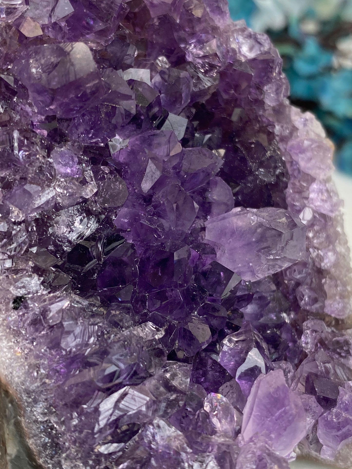 Amethyst Cut Base (Y25)