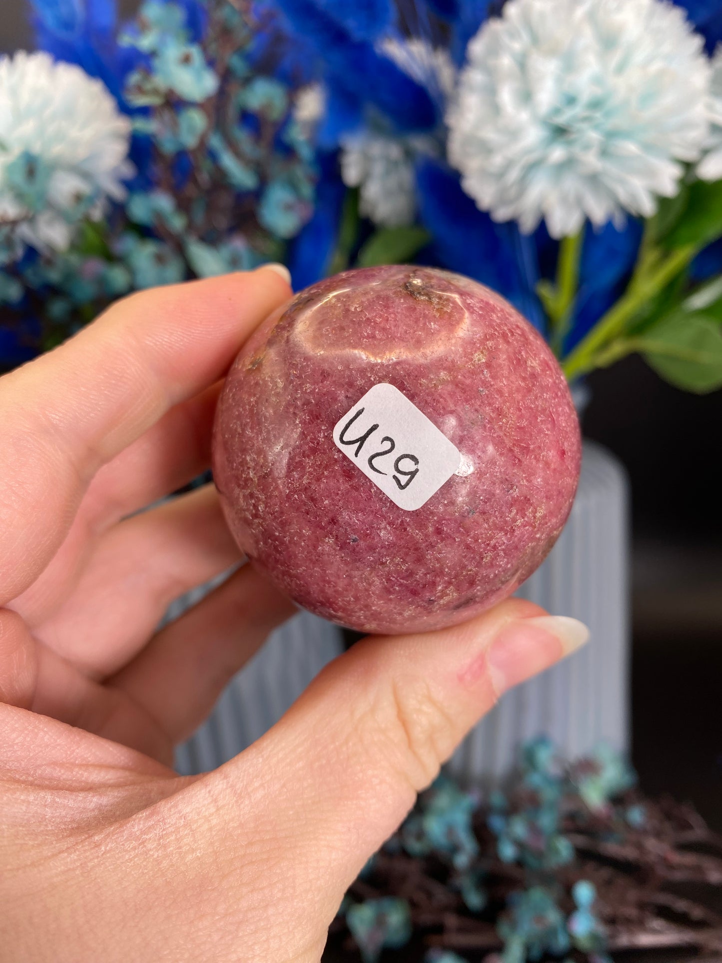 Kugel aus Rhodonit (U29)