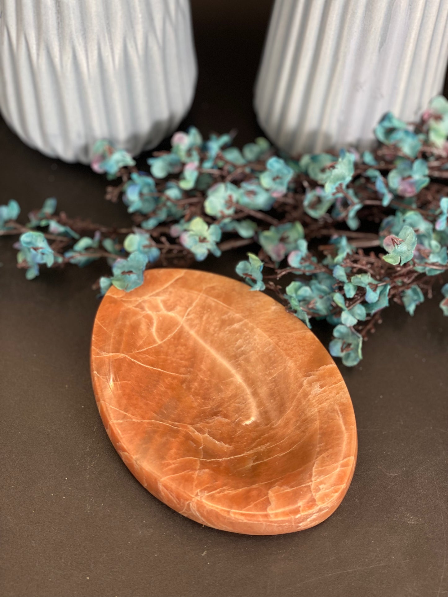 Schale aus Sonnenstein (R40)