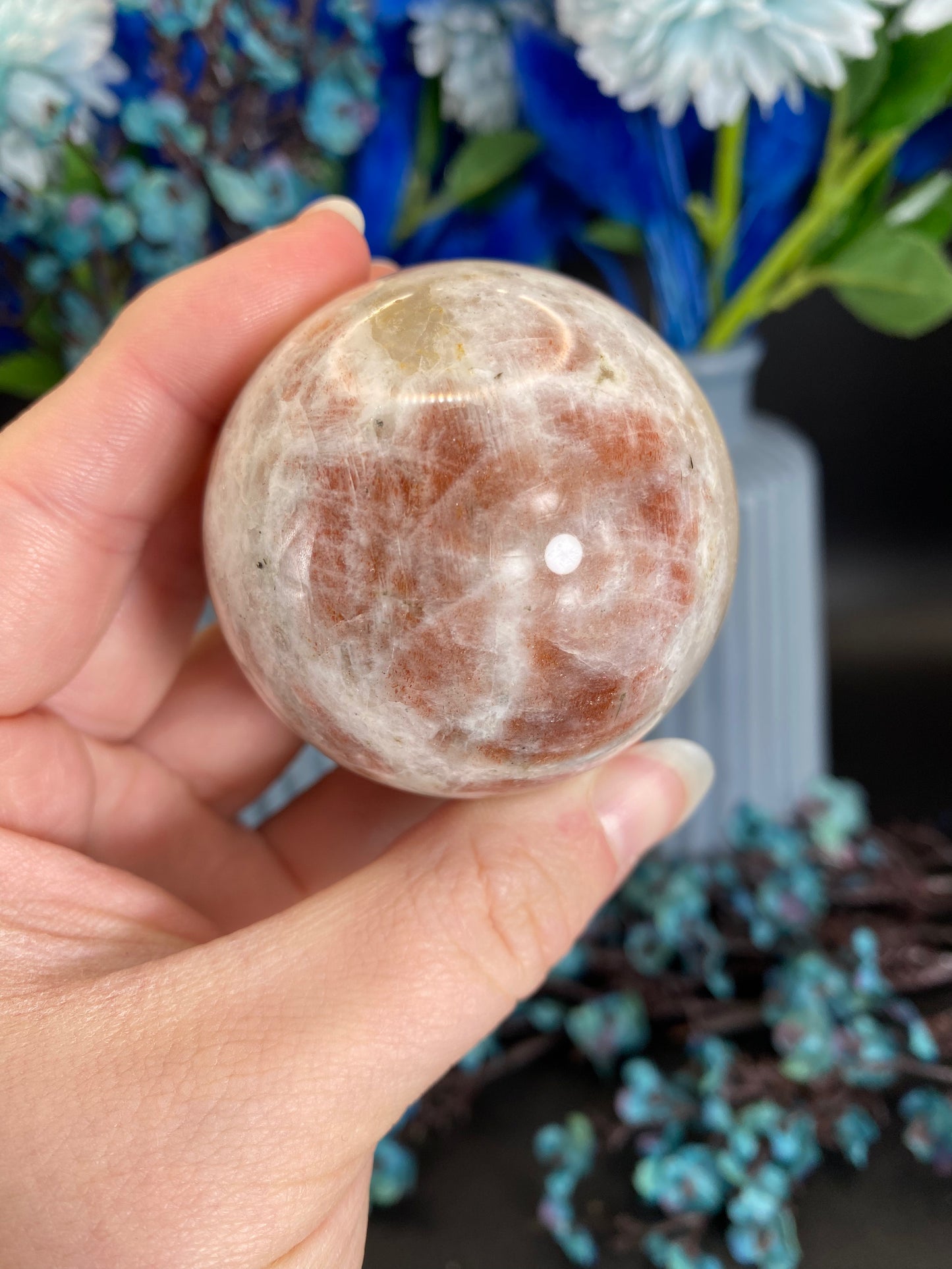 Kugel aus Sonnenstein (V35)