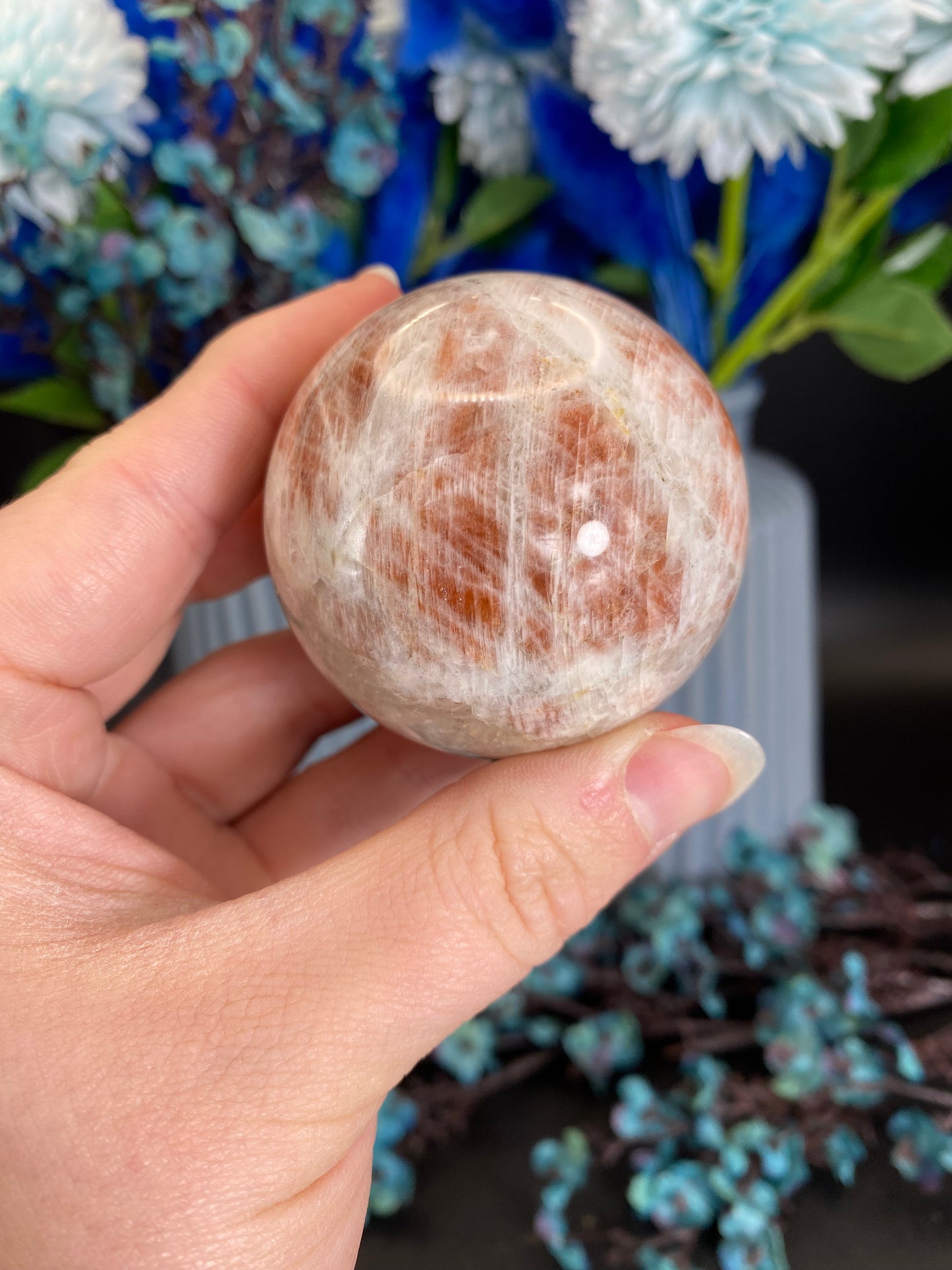 Kugel aus Sonnenstein (V35)