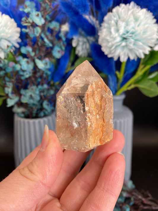 Turm aus Gartenquarz (C14)