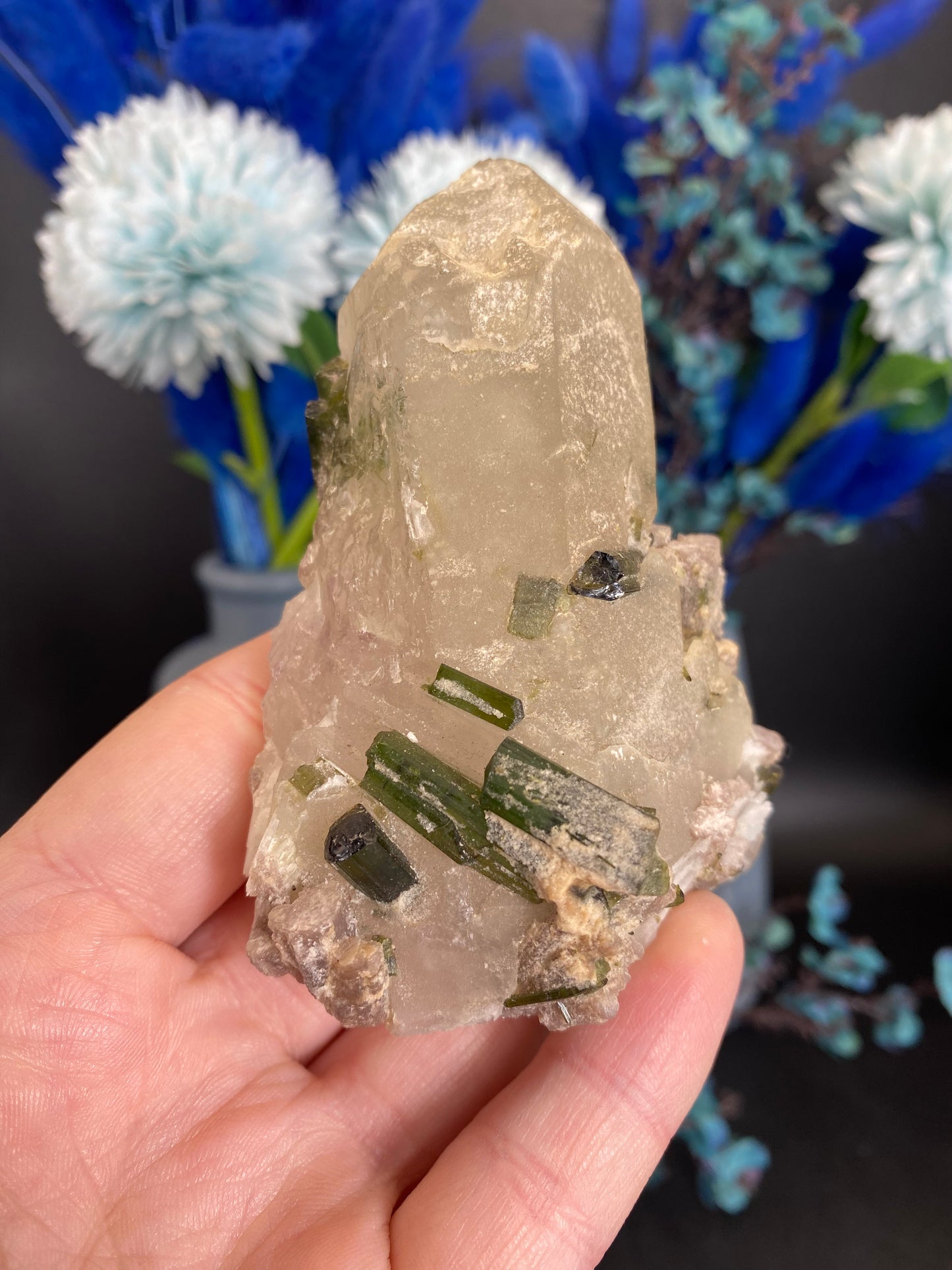 Turmalin mit Lepidolith und Quarz aus Brasilien (F95)