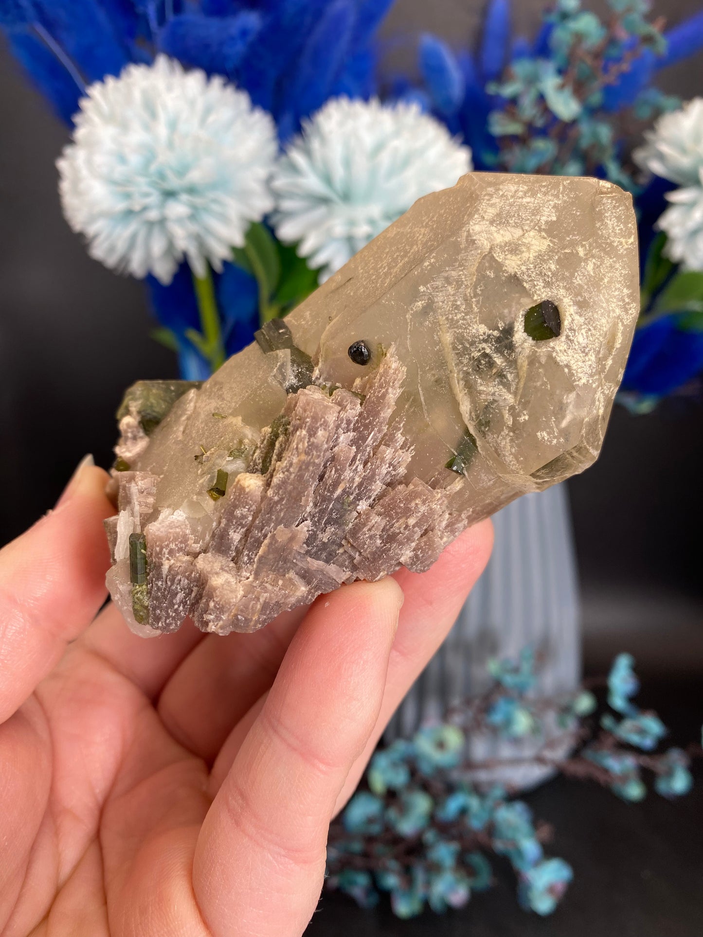 Turmalin mit Lepidolith und Quarz aus Brasilien (F95)