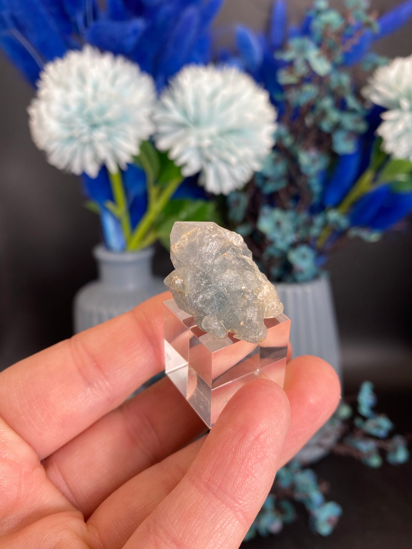 Blauer Turmalin in Quarz (H65)