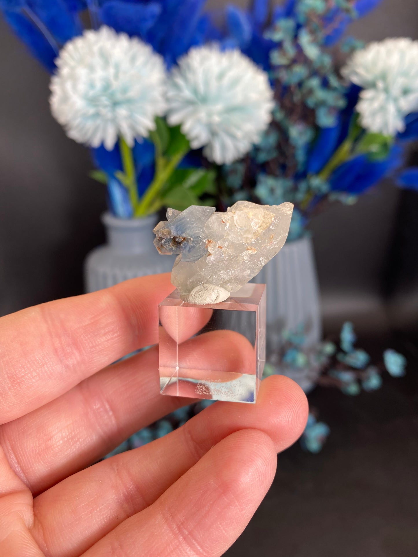 Blauer Turmalin in Quarz (C65)