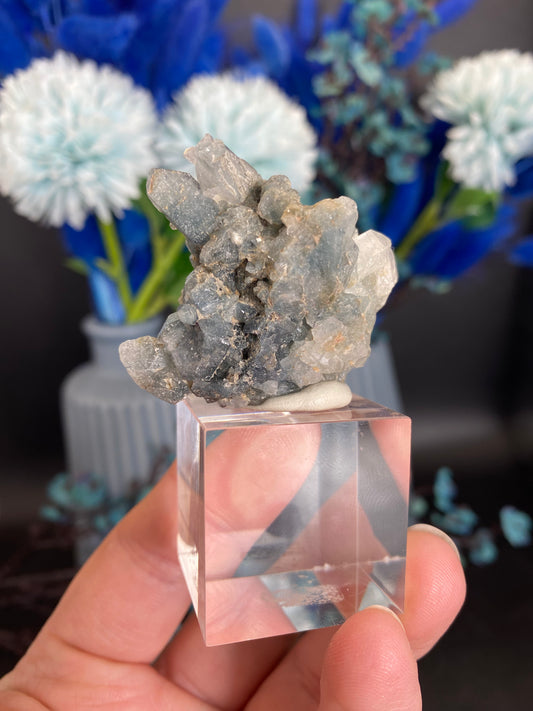 Blauer Turmalin in Quarz (T85)