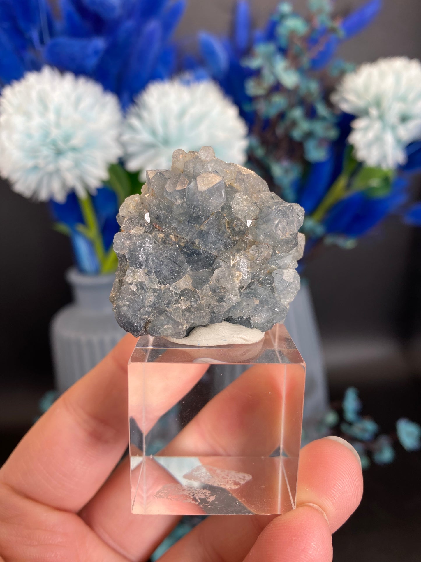 Blauer Turmalin in Quarz (G85)