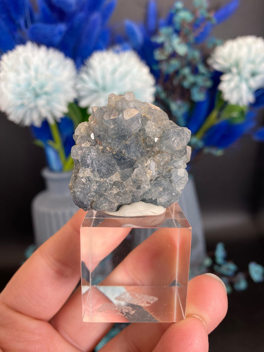 Blauer Turmalin in Quarz (G85)