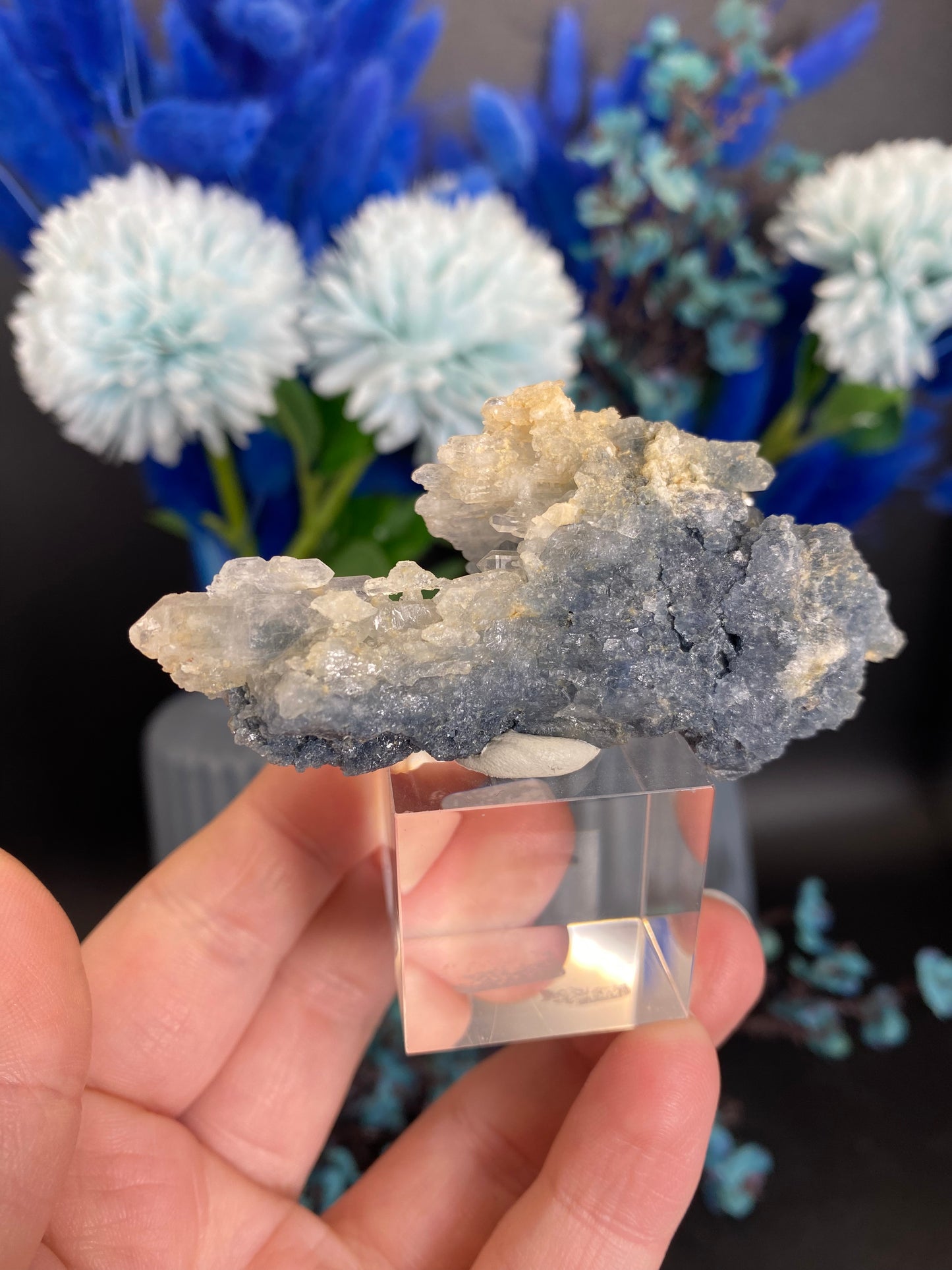 Blauer Turmalin in Quarz (P100)