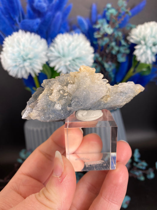 Blauer Turmalin in Quarz (P100)