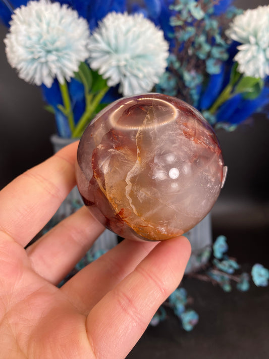 Kugel aus Feuerquarz (D32)