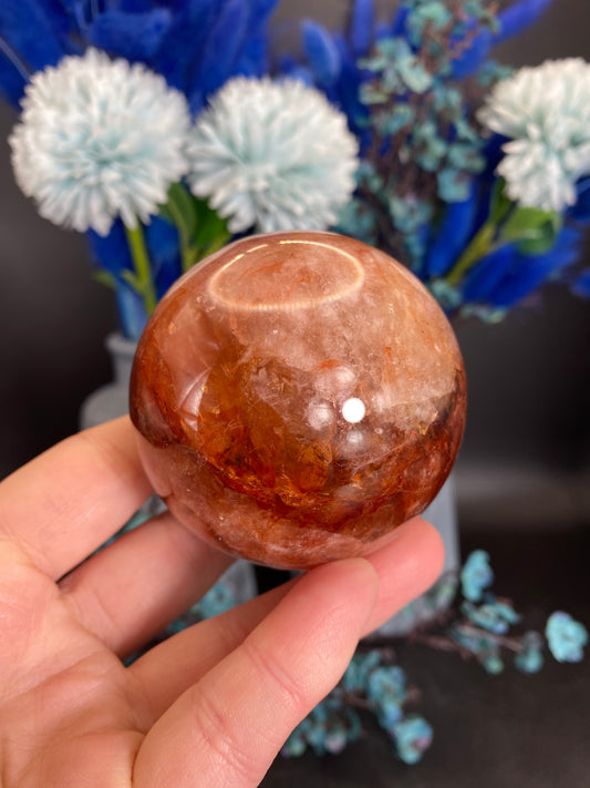 Kugel aus Feuerquarz (L36)