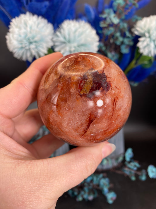 Kugel aus Feuerquarz (S39)