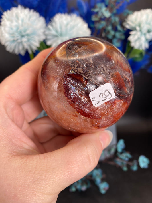 Kugel aus Feuerquarz (S39)