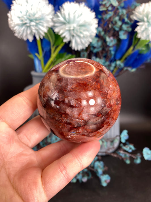 Kugel aus Feuerquarz (X42)