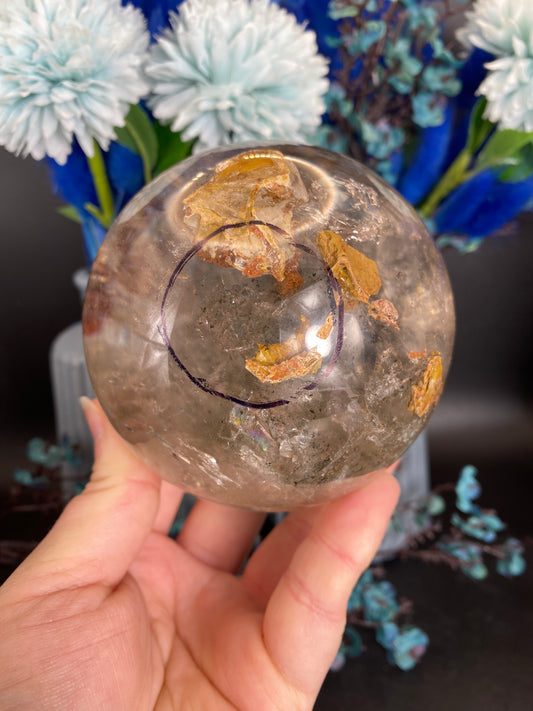 Kugel aus Bergkristall mit Libelle (beweglicher Wassereinschluss)
