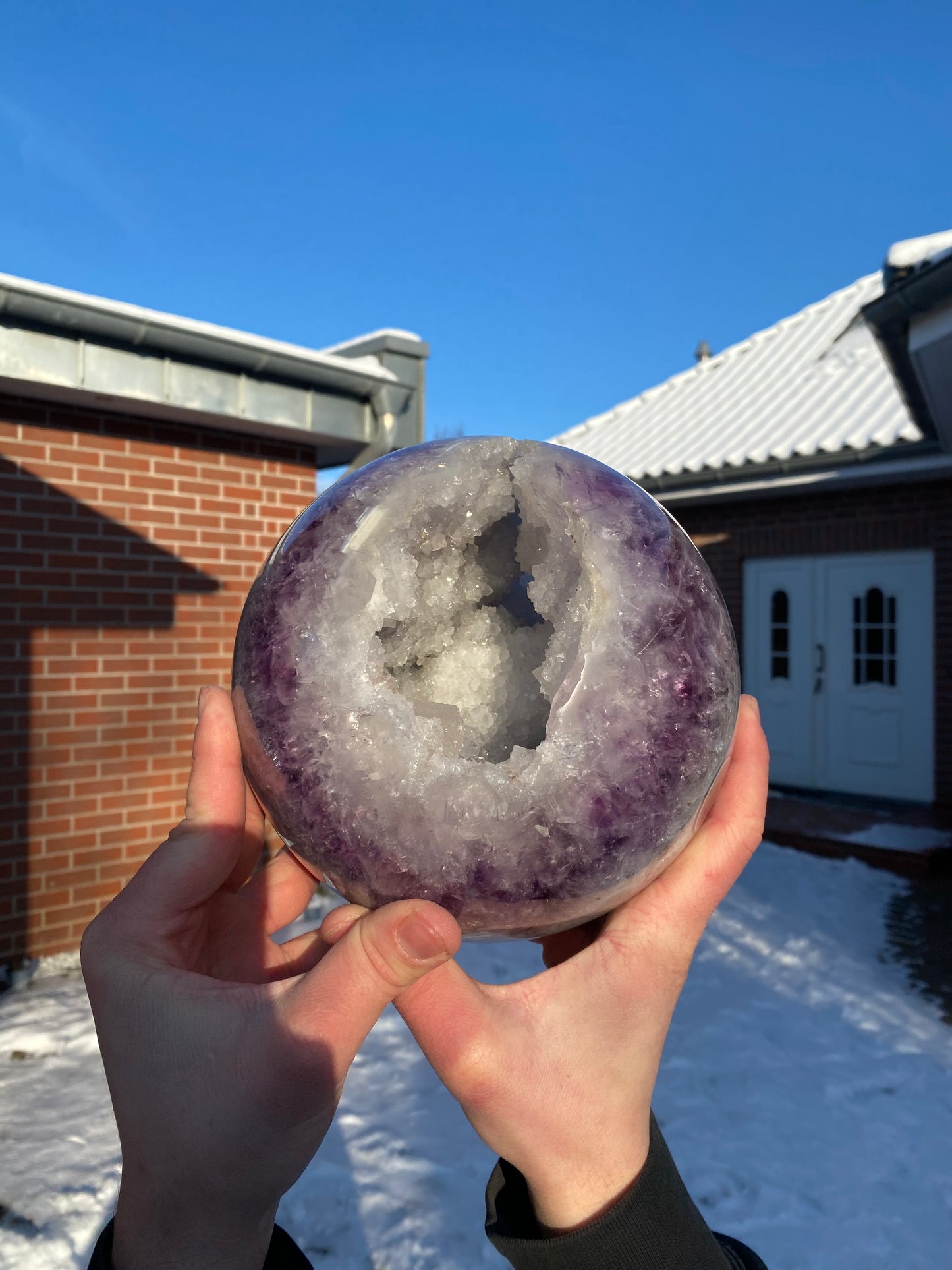 Kugel aus Amethyst mit Achat und Quarz