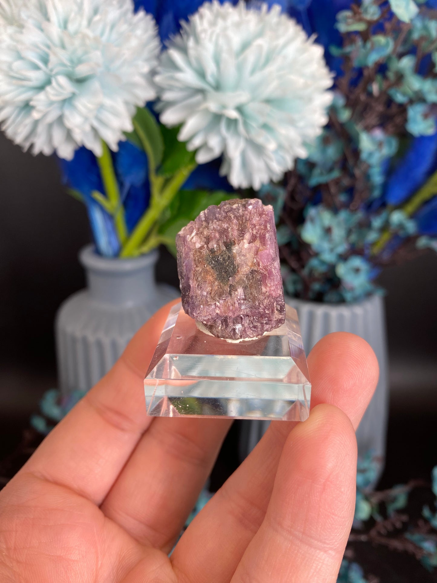 Lepidolith nach Turmalin, Pseudomorphose (M65)