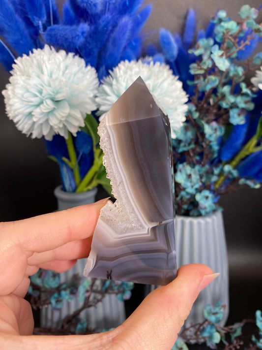 Turm aus Achat (F14)