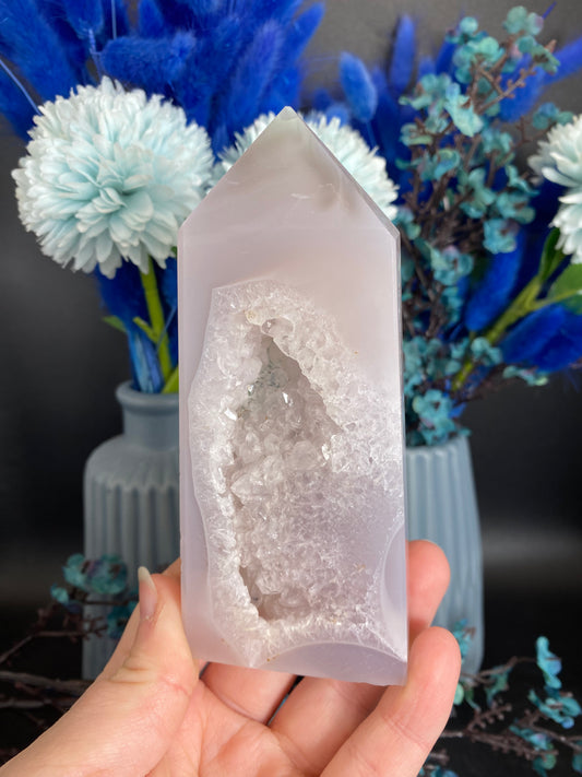 Turm aus Achat (Y18)