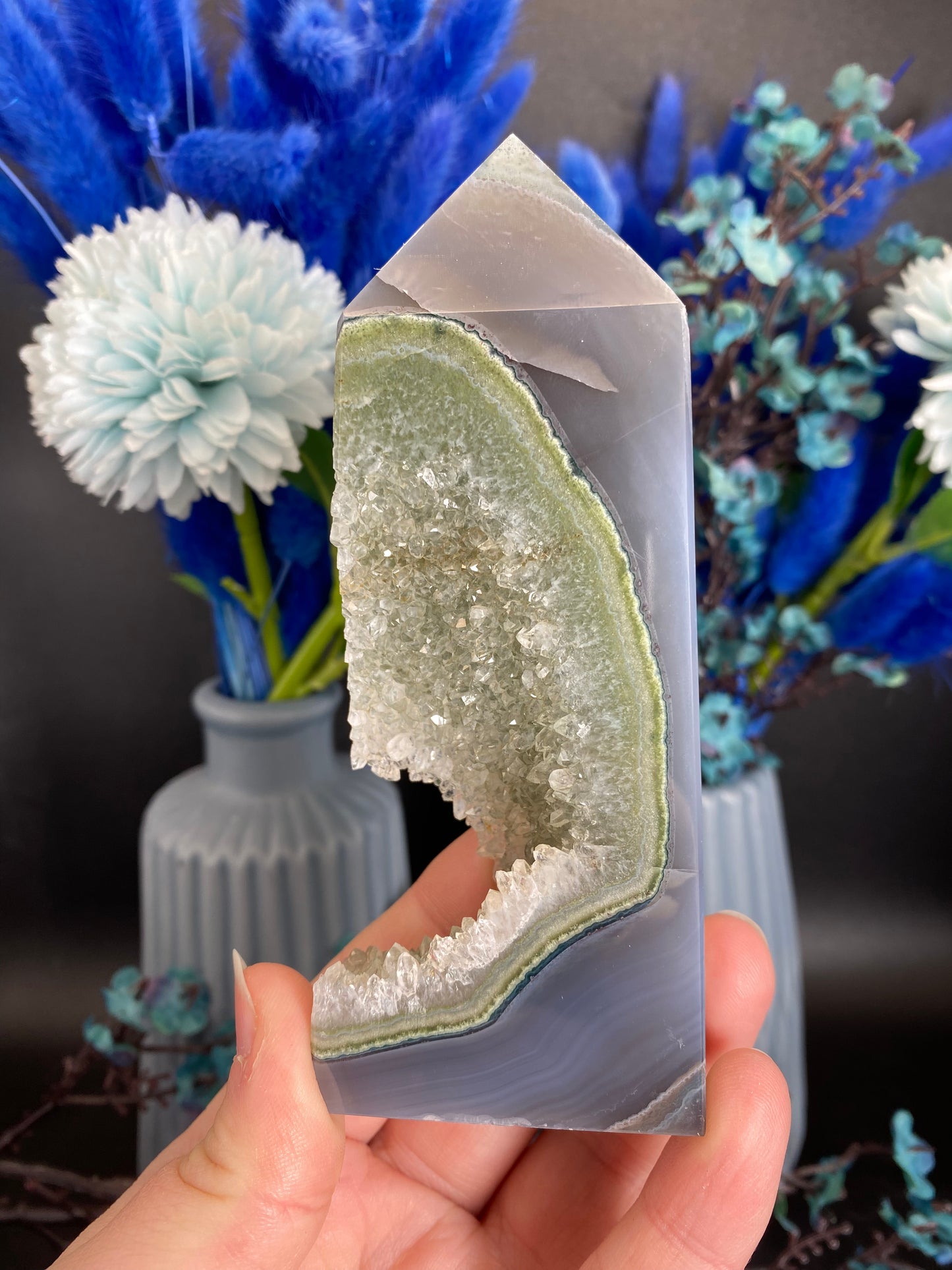 Turm aus Achat (B25)