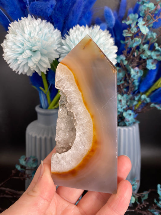 Turm aus Achat (K17)