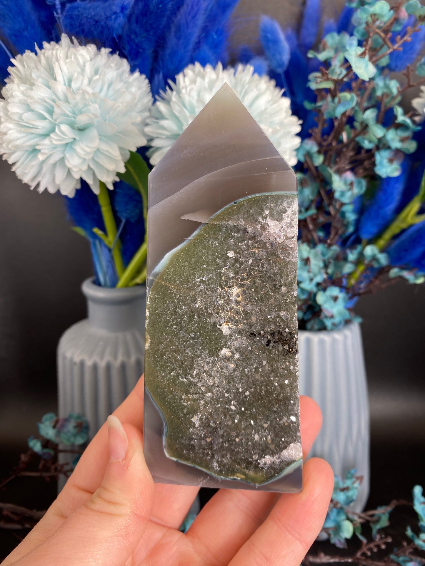 Turm aus Achat (F22)