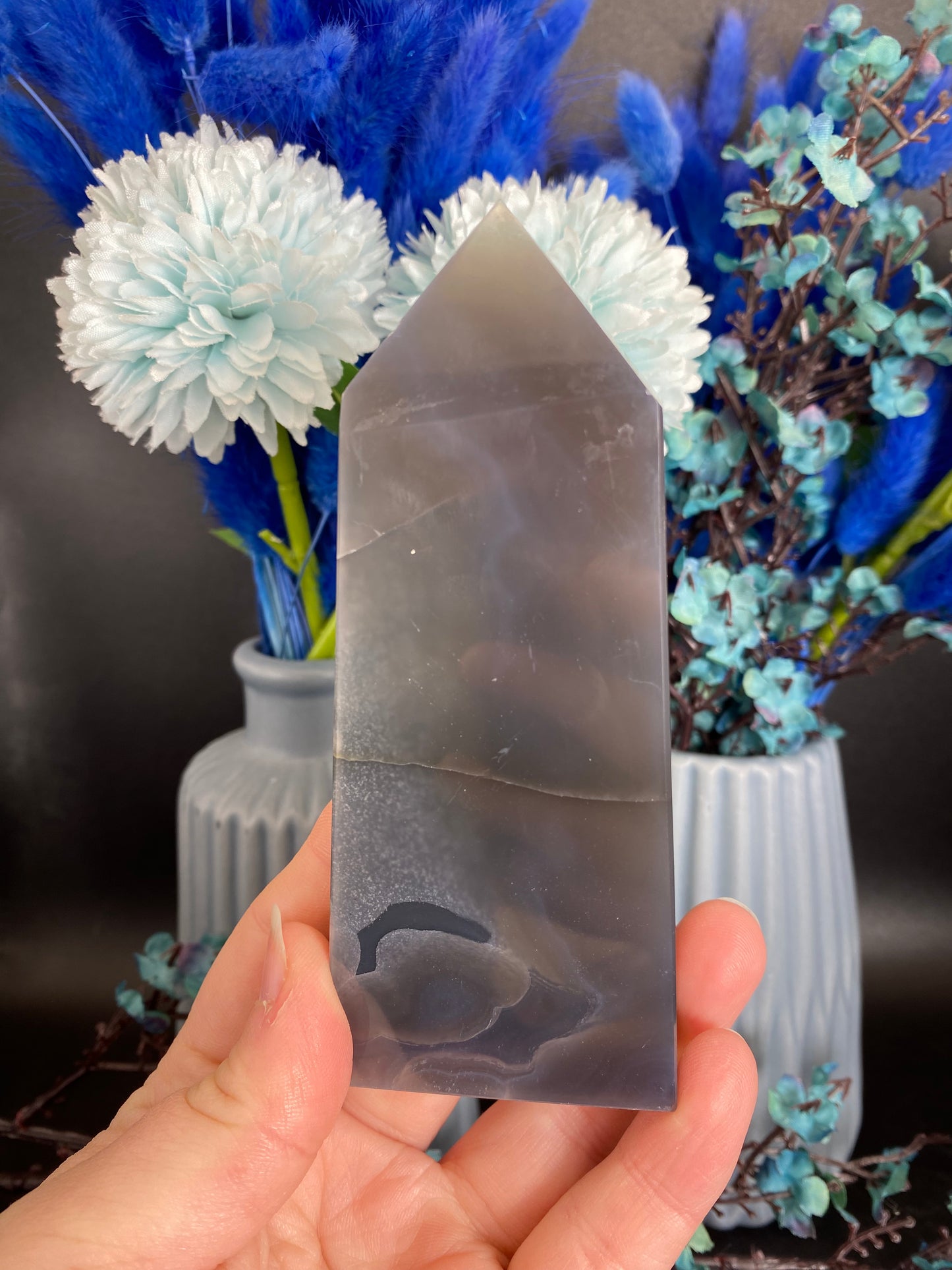 Turm aus Achat (F22)