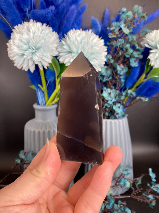 Turm aus Achat (C14)