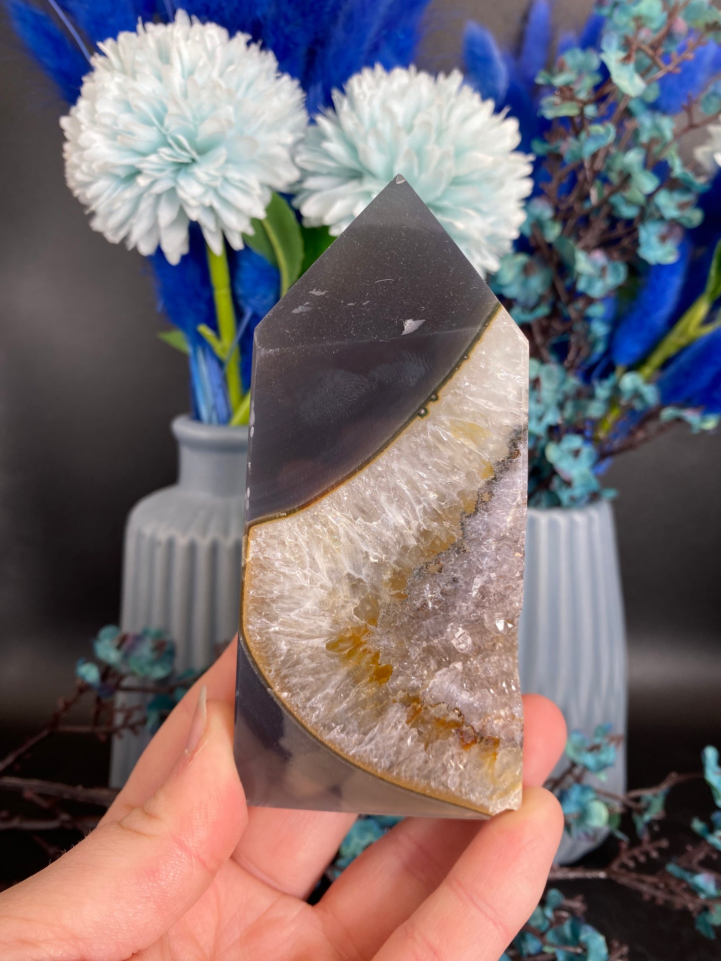 Turm aus Achat (Y24)