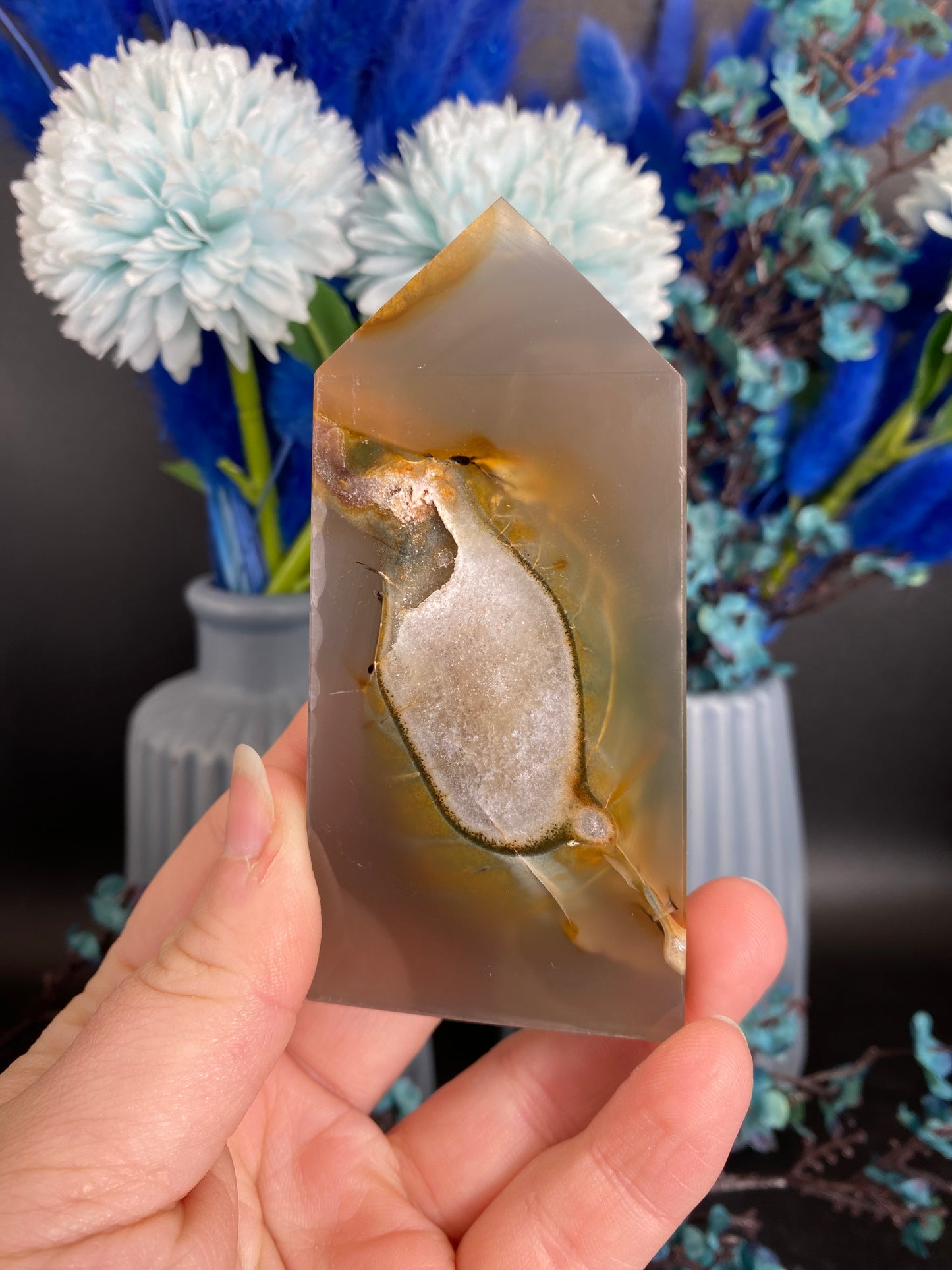 Turm aus Achat (U16)