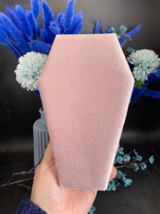 Schmuckaufbewahrung in Sargform, rosa