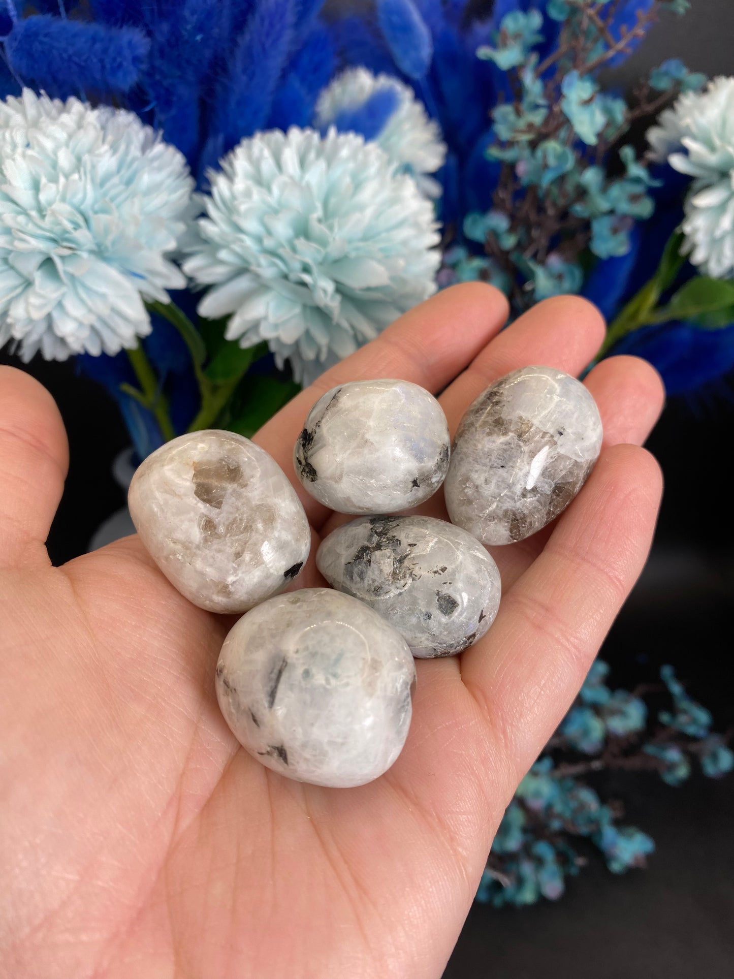 weißer Labradorit Trommelstein