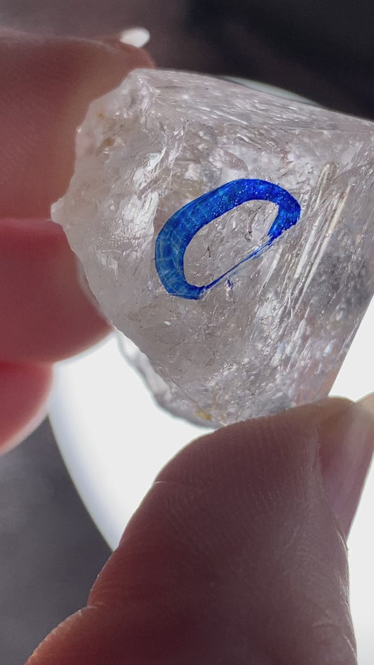 Quarz mit Libelle (beweglicher Wassereinschluss, W26)