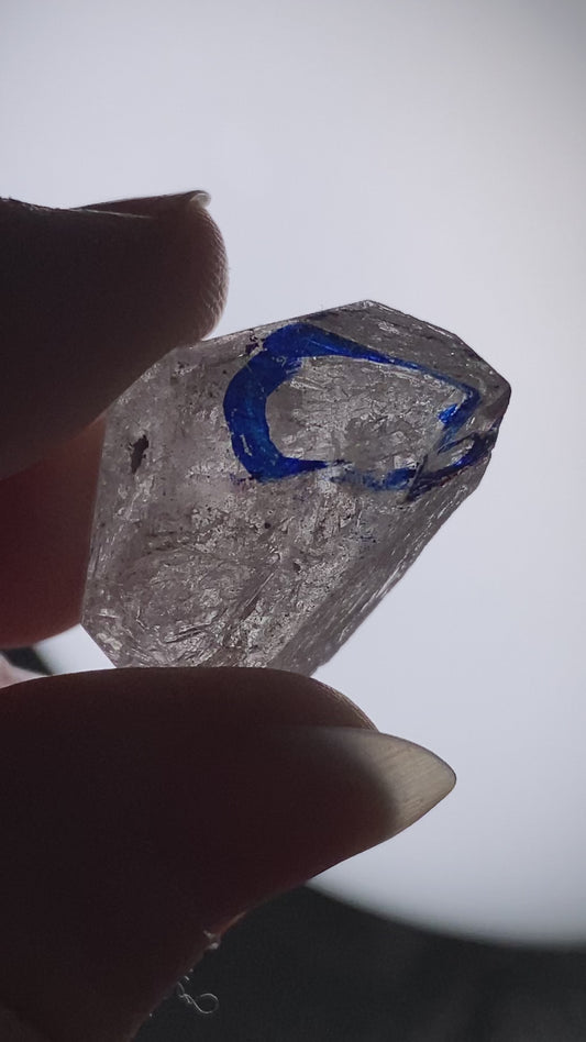 Quarz mit Libelle (beweglicher Wassereinschluss F30)